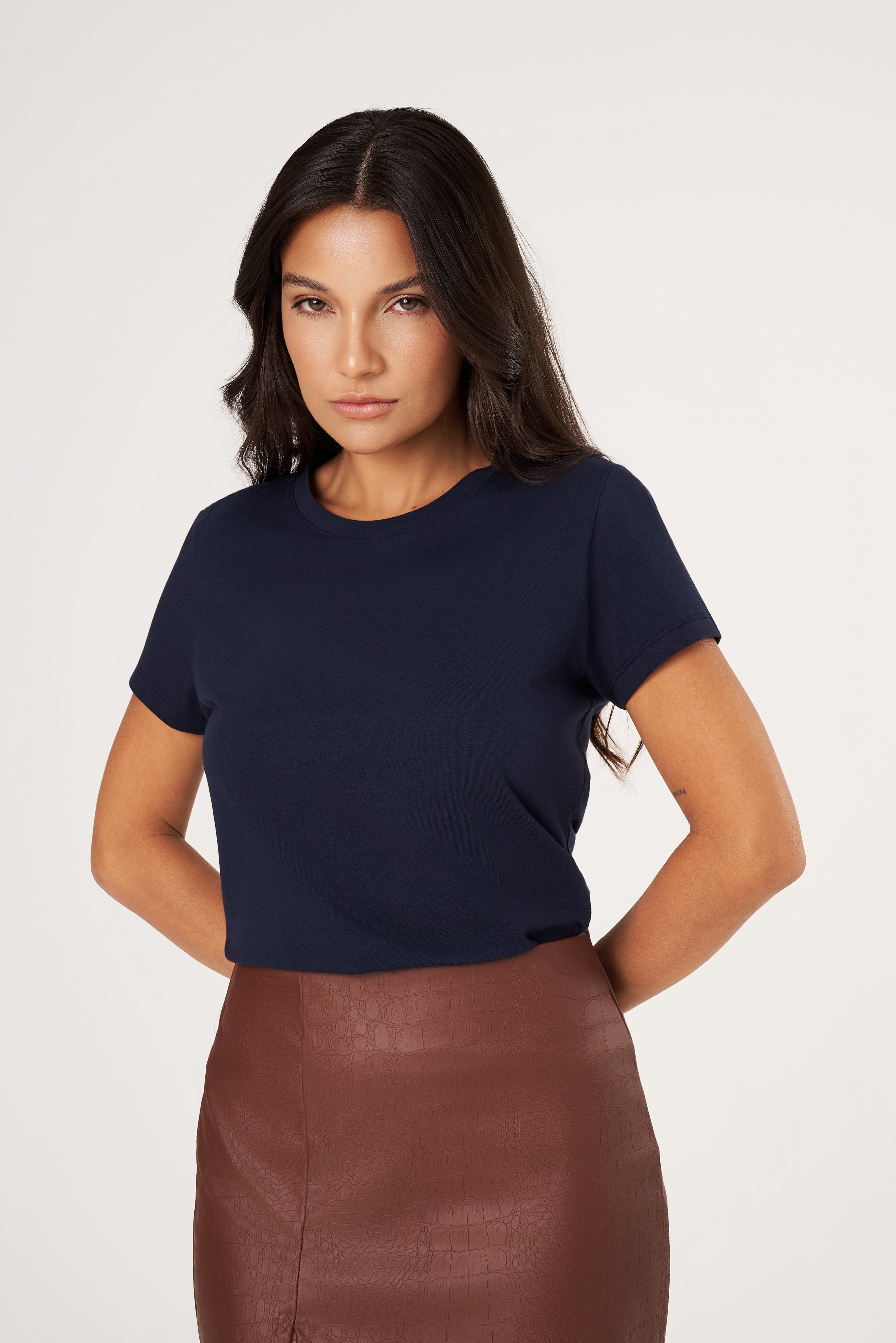 Camiseta Feminina Algodão Egípcio - BabyLook - Gola Redonda - Monte seu Kit | Haag