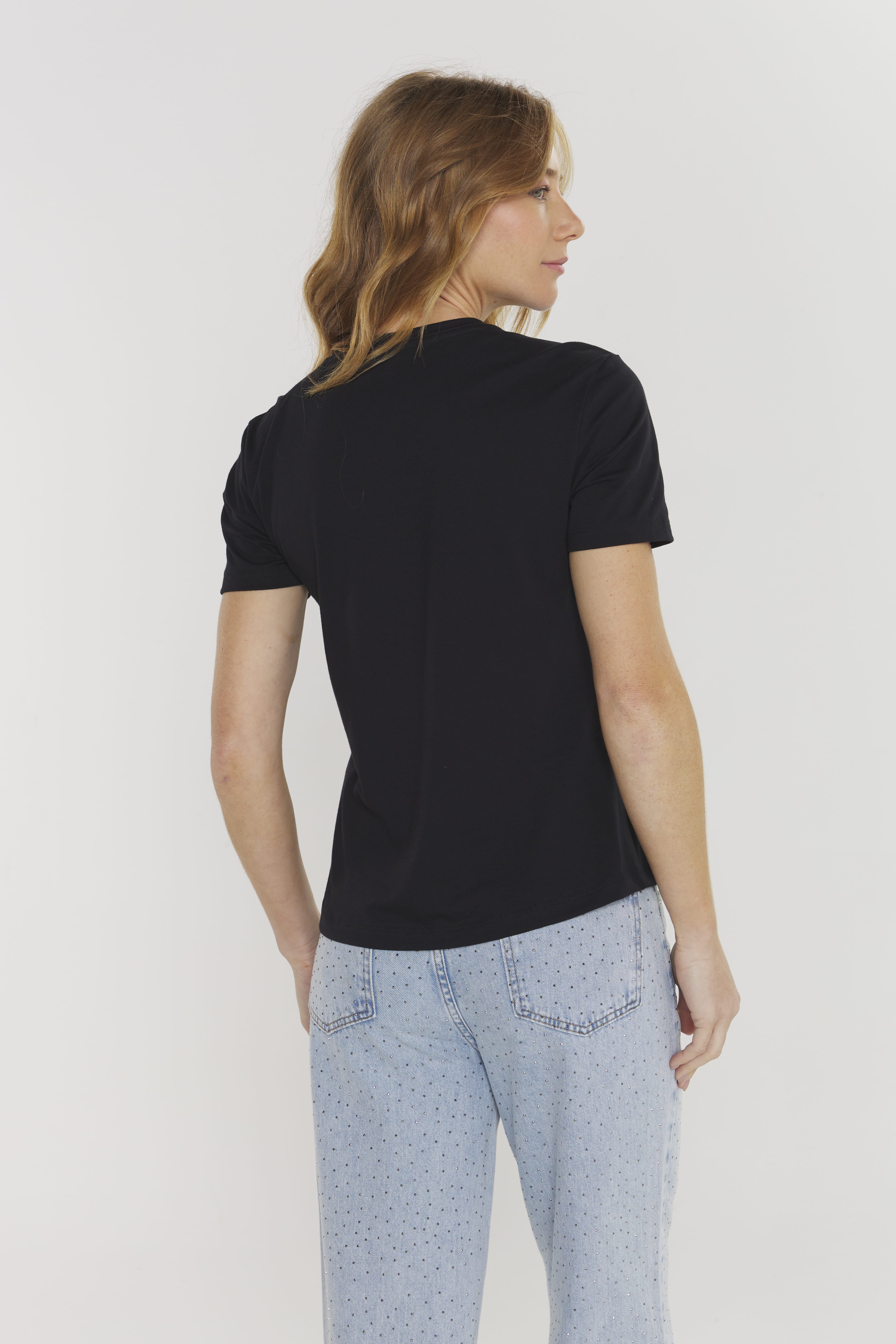 Camiseta Feminina Algodão Egípcio - BabyLook - Gola V - Preta | Haag