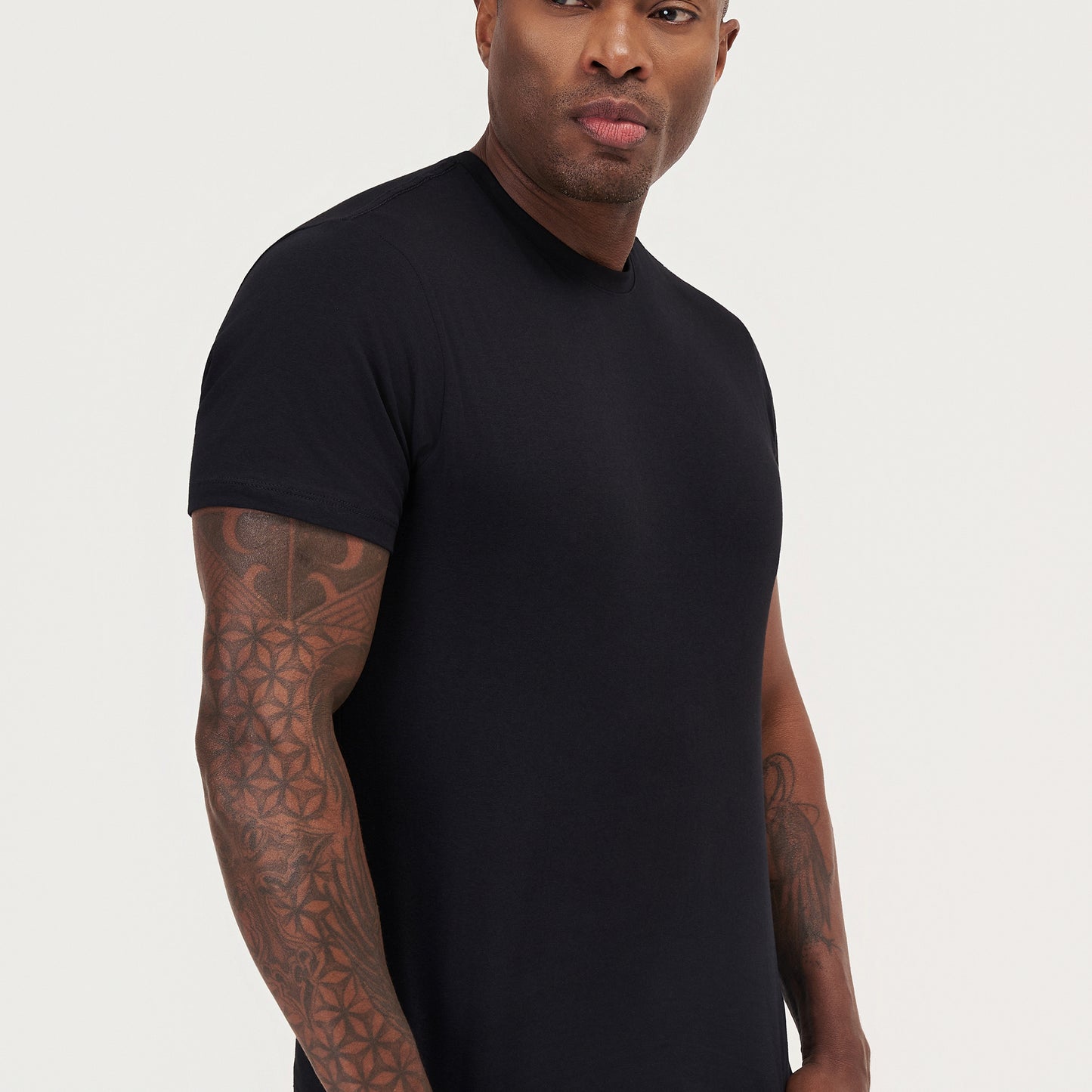 Kit 3 - Camiseta Algodão Egípcio - Branca/Preta/Azul Marinho